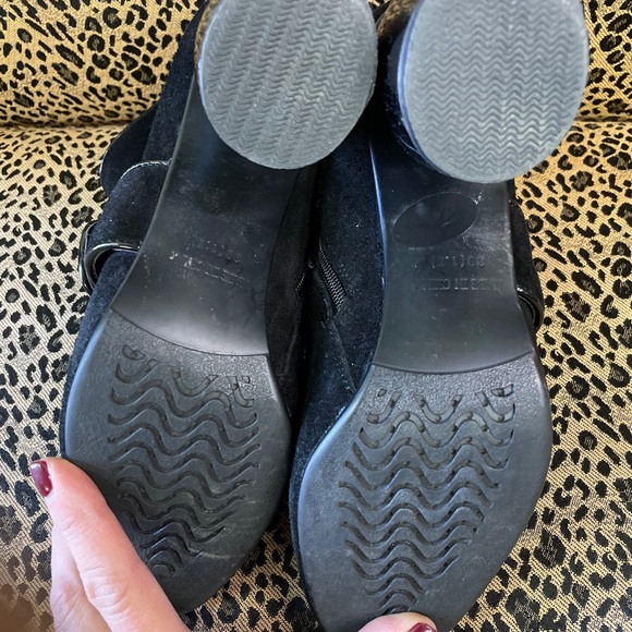 Boutique brand black suede booties with bee and “pearl” detail - Picture 3 of 5